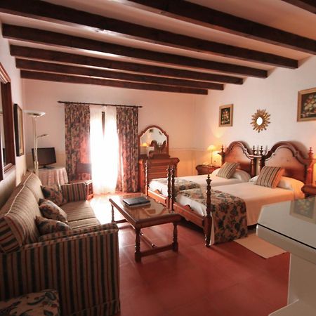 Petit Hotel Ses Rotges - Only Adults كالا راتخاذا المظهر الخارجي الصورة