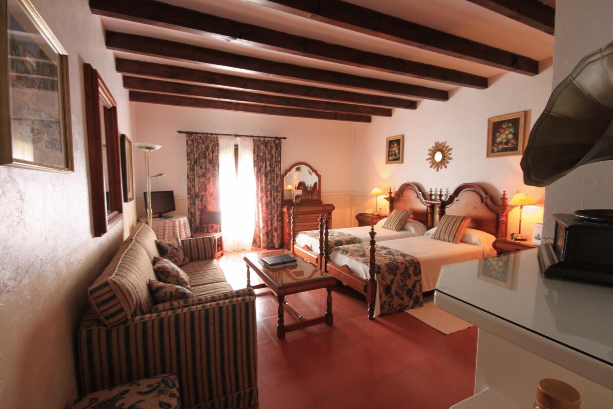 Petit Hotel Ses Rotges - Only Adults كالا راتخاذا المظهر الخارجي الصورة