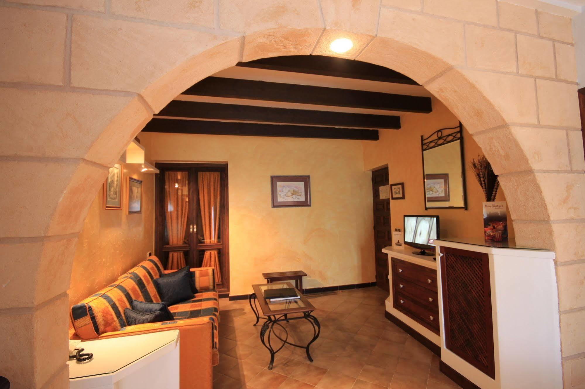 Petit Hotel Ses Rotges - Only Adults كالا راتخاذا المظهر الخارجي الصورة